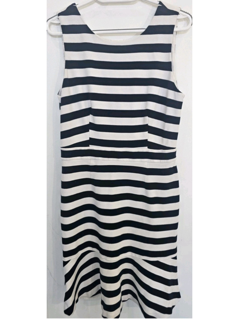 Banana Republic Dress Size 14 Womans Navy White Striped Ponte Sleeveless Ruffle - Picture 15 of 16